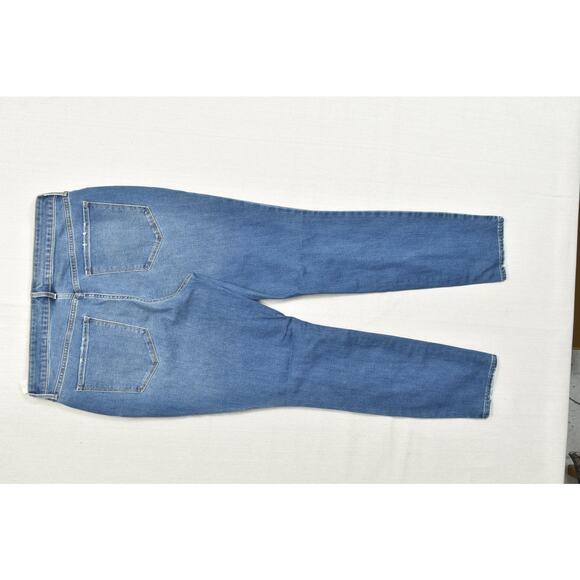 NEW Old Navy High-Rise Pop Icon Skinny Jeans W/ Distressed Knees Size 14 - Picture 3 of 8